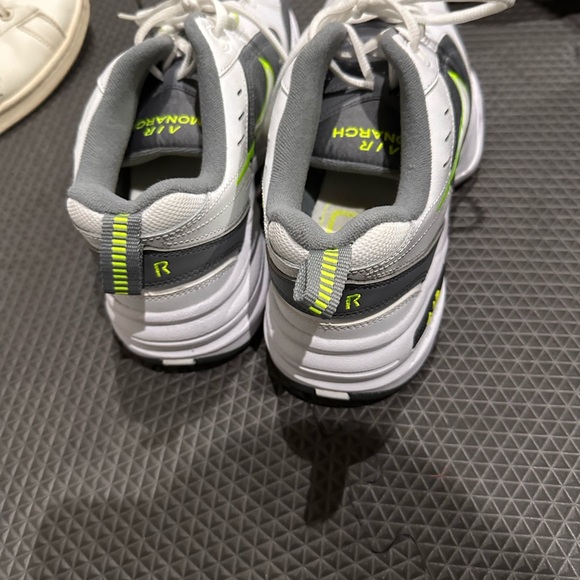 Nike Air Monarch IV White Gray Sneakers - Picture 2 of 3